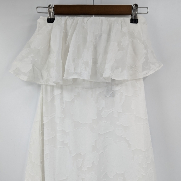 NWT LULU'S Pretty Perfect Floral Burnout Off the Shoulder Midi Dress - Picture 2 of 8